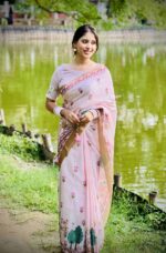 1050 টাকায় পাকিস্তানি ইন্সপায়ারড সিল্ক শাড়ি - Image 2